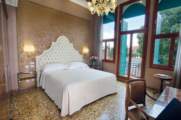 Hotel Santa Chiara image 12